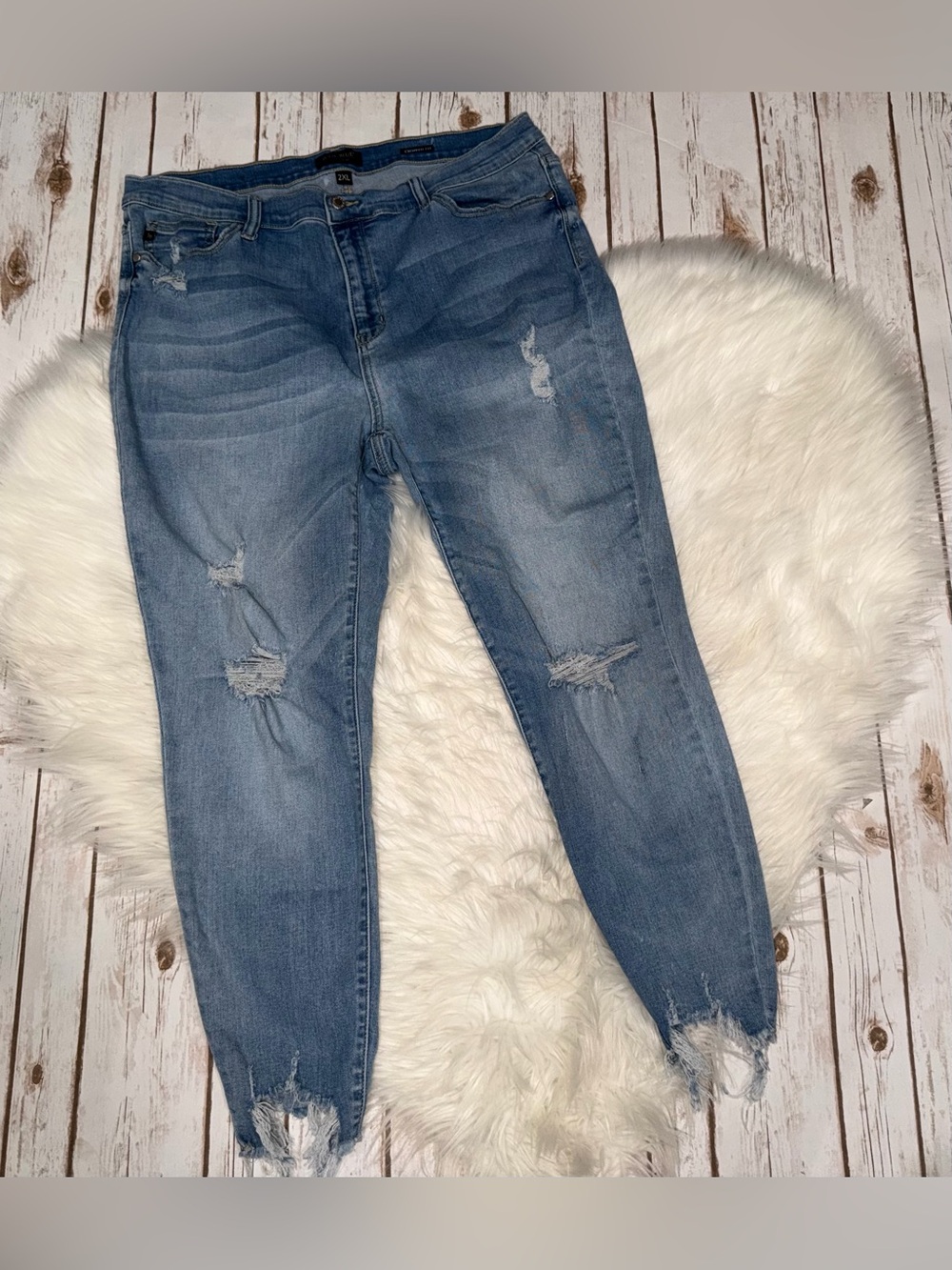Judy Blue Cropped Fit Jeans 2XL